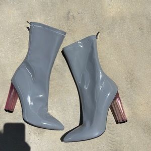Cape Robbin Gray Patent Clear Pink Heel Size 8